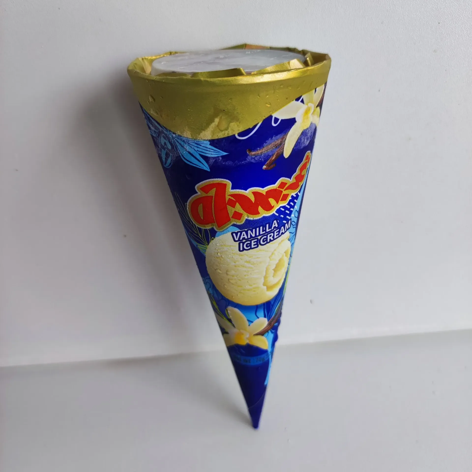 ဝါးဟားဟား Vanilla ice cream