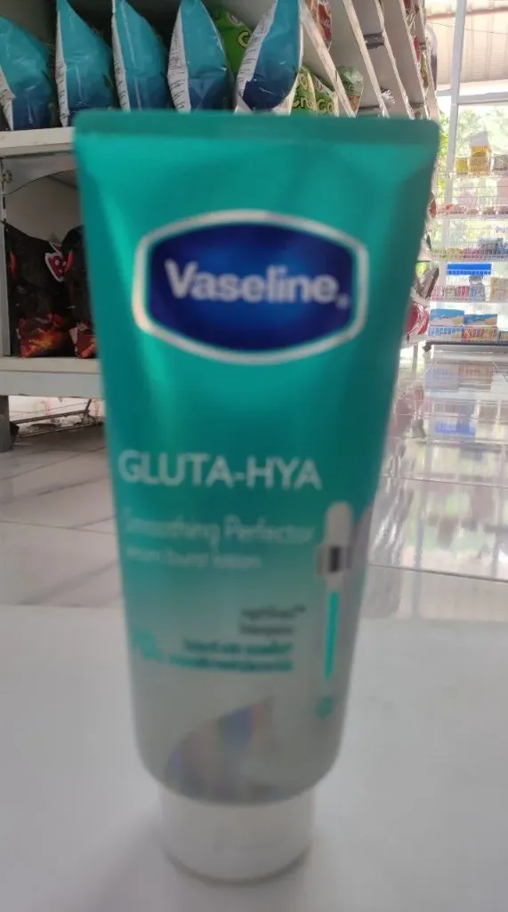 Vaseline Lotion အစိမ်း @290ml